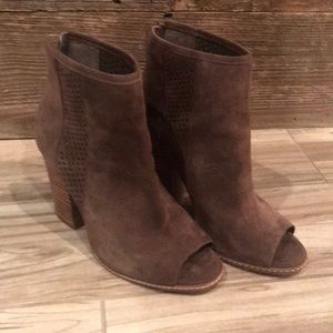 Gianni bini suede shoes